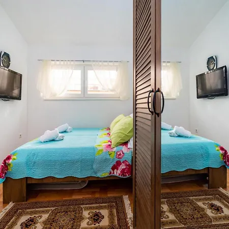 Irena Apartment