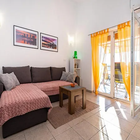 Apartment Irena